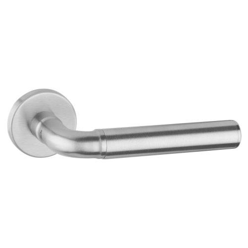 GLUTZ Basle 22 stainless steel handle set pair